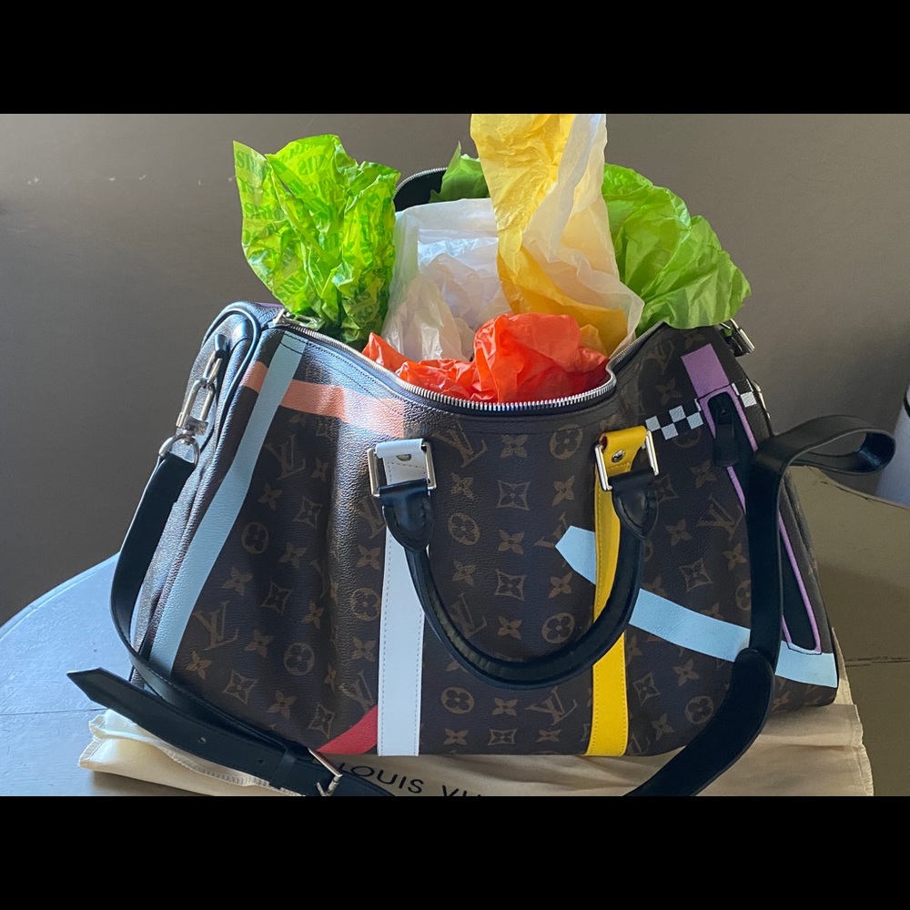 Leather travel bag